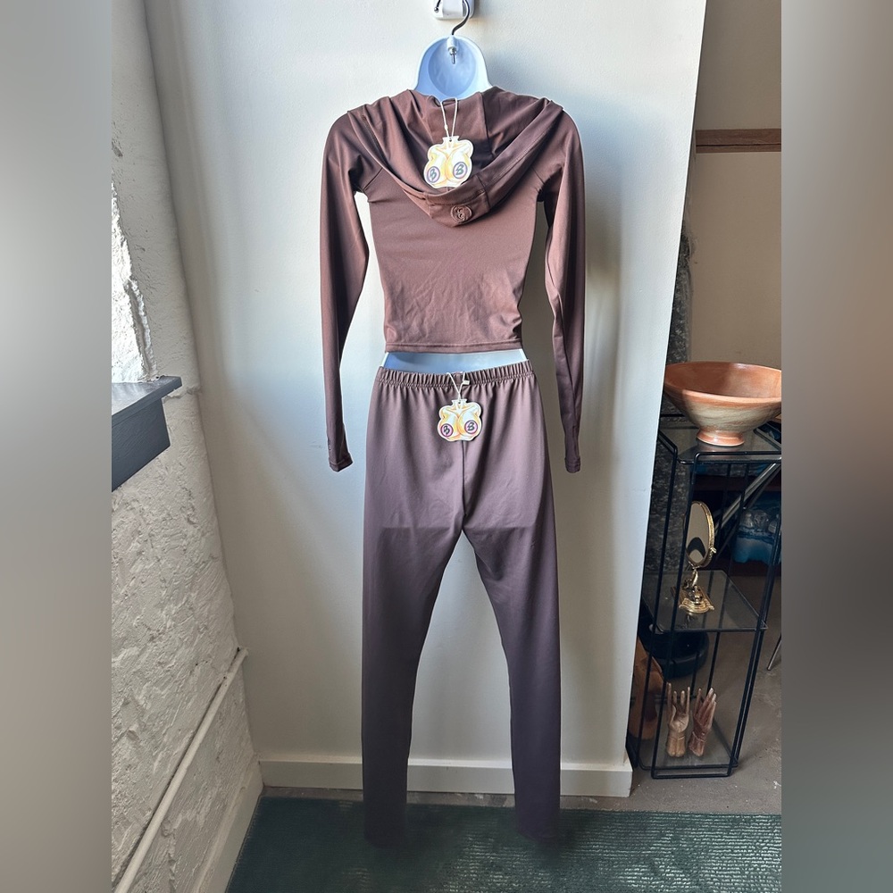 NWT Body By Raven Tracy 2-Piece Set Chocolate Brown S Hoodie & XL Pants - Picture 6 of 11